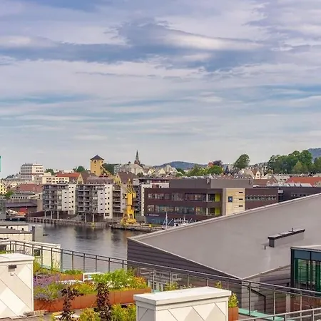 115sqm Penthouse W/roof Terrace+balcony - High End *