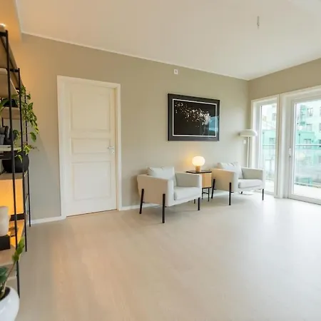 115sqm Penthouse W/roof Terrace+balcony - High End * Bergen