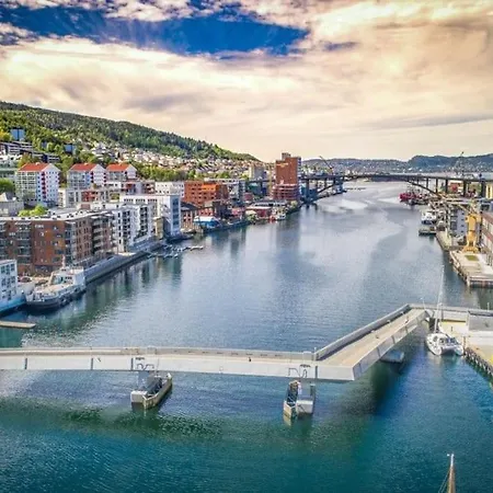 115sqm Penthouse W/roof Terrace+balcony - High End Bergen